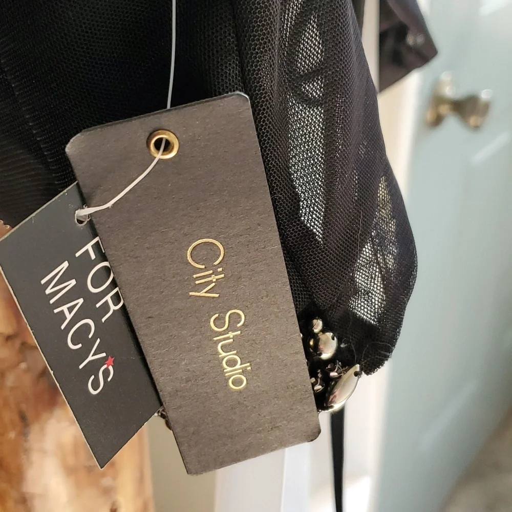 NWOT  City Studio midriff back lace up top. - Picture 9 of 10